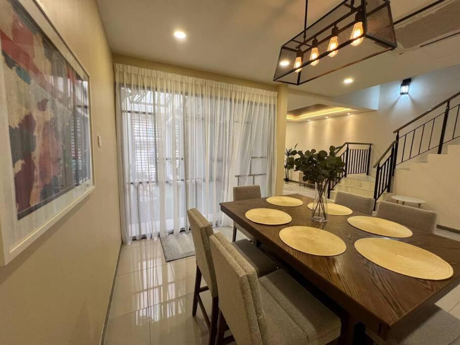 Rumah Saujana Klia Sepang Luaran gambar